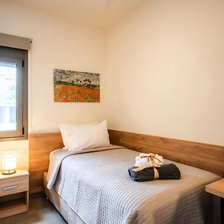 Apartment Erato - Newly Renovated With Parking *